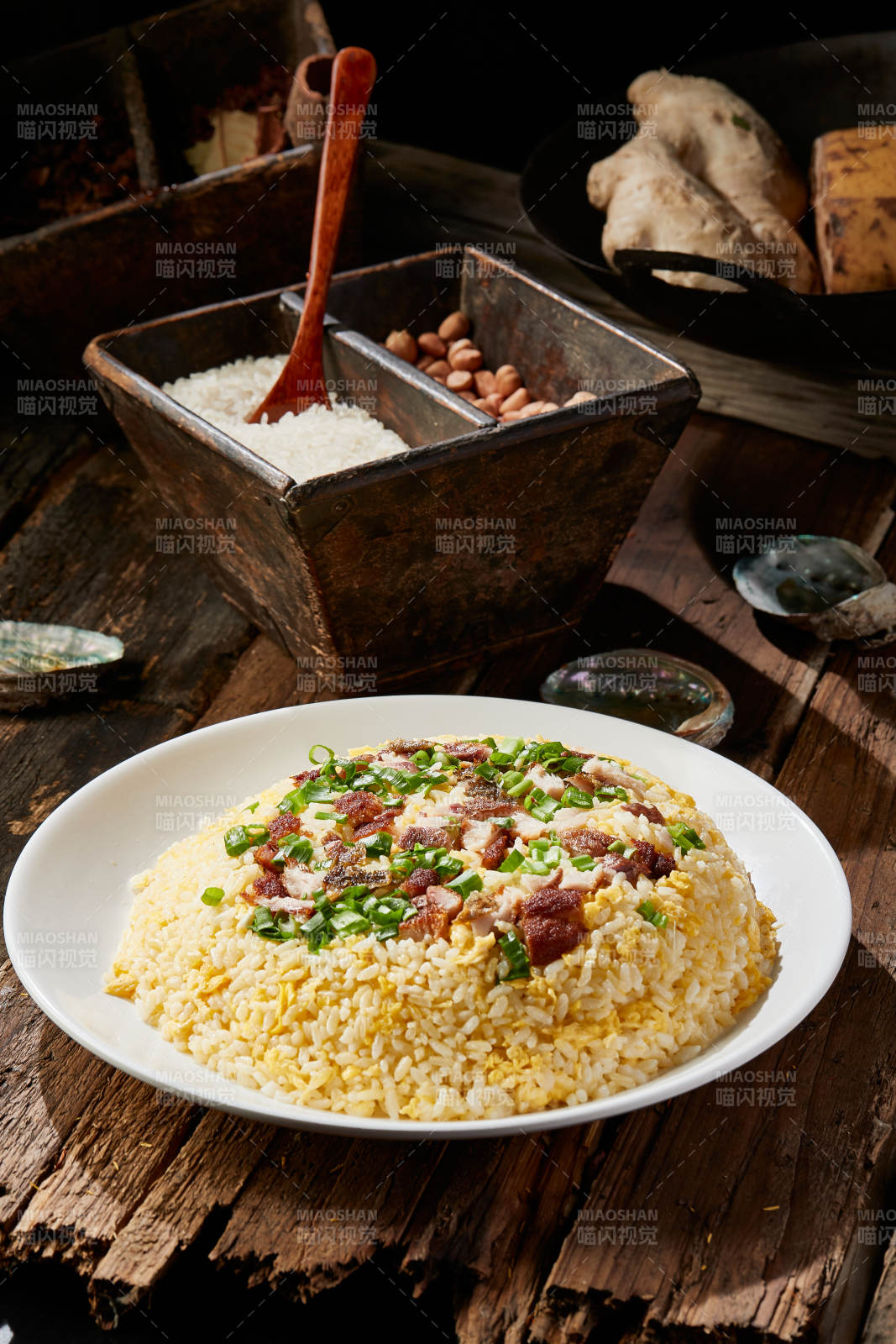 葱香熏鸡蛋炒饭