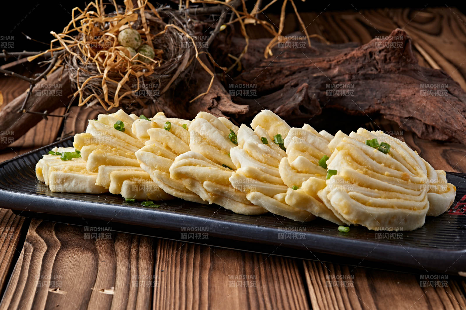 蔥香油酥白面花饃