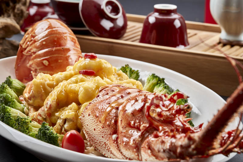 高级海鲜芙蓉炒澳洲大龙虾