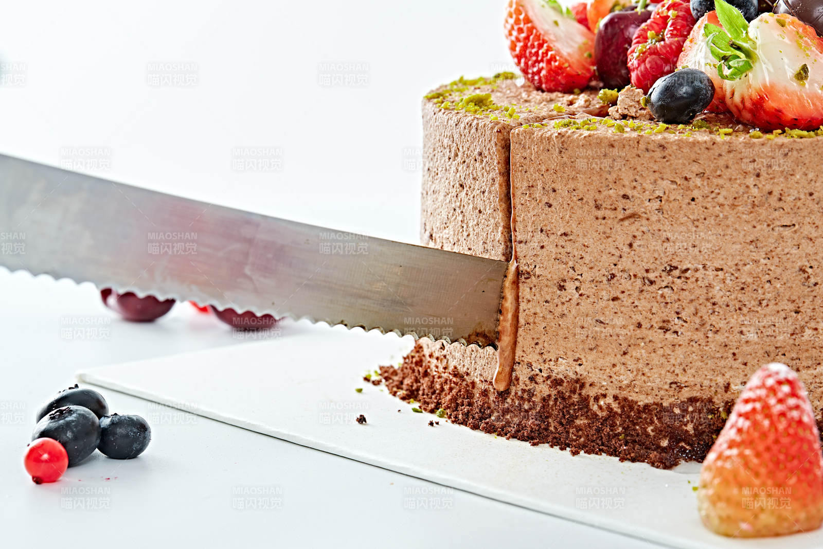 鲜果黑森林巧克力慕斯蛋糕