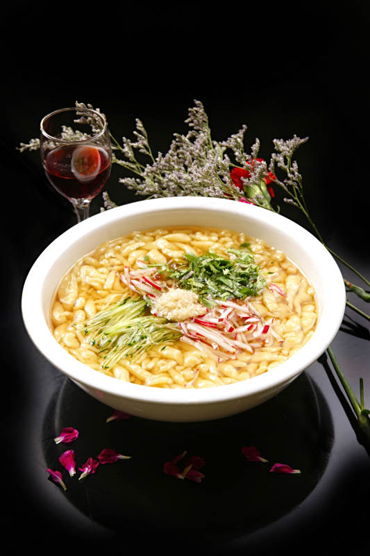 酸汤菜丝蒜香面蝌蚪