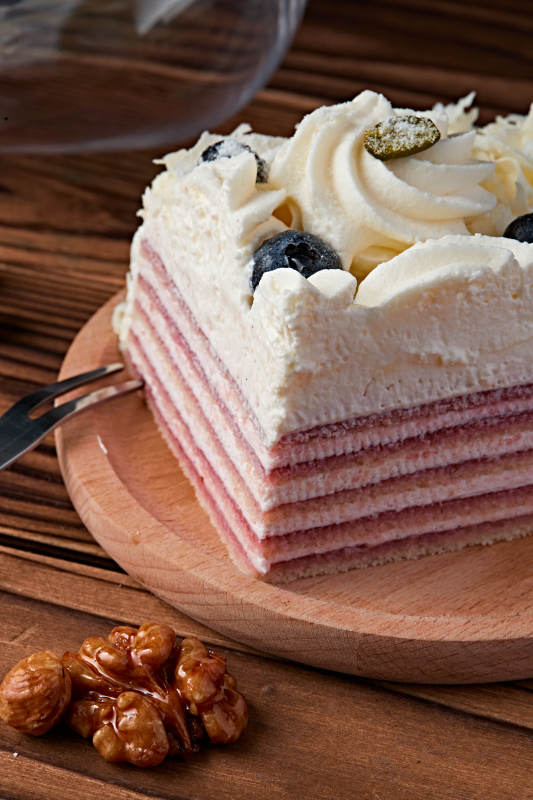 蓝莓白巧克力鲜奶慕斯榴莲蛋糕