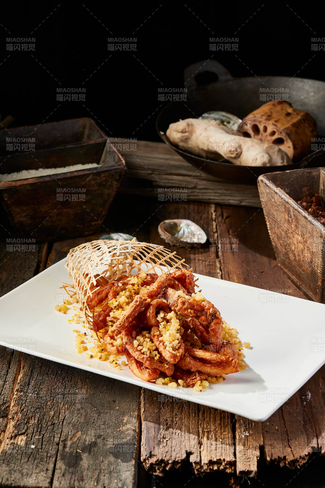 金莲拌干炸野生草鱼排