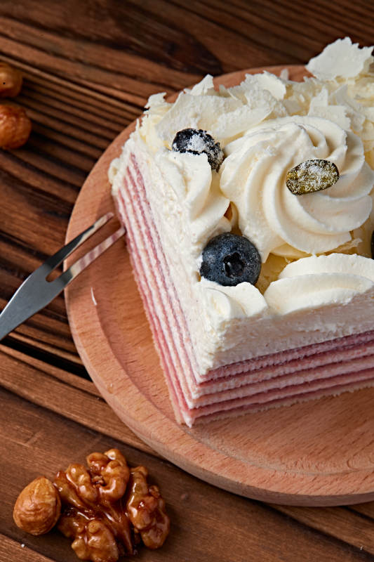 蓝莓白巧克力鲜奶慕斯榴莲蛋糕