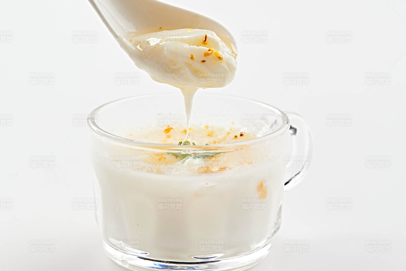 自制美味草原风味的多口味纯醸老酸奶