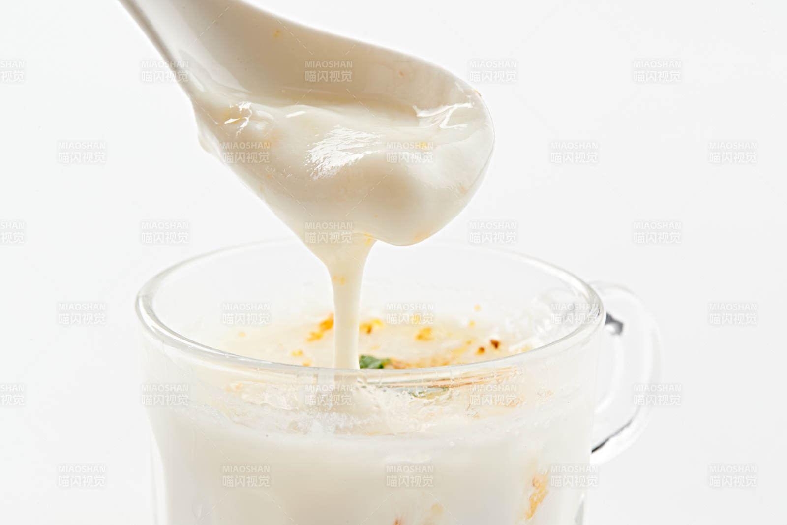 自制美味草原風味的多口味純醸老酸奶