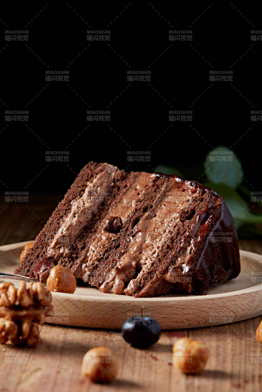 藍莓草莓車厘子巧克力鮮奶慕斯生日蛋糕