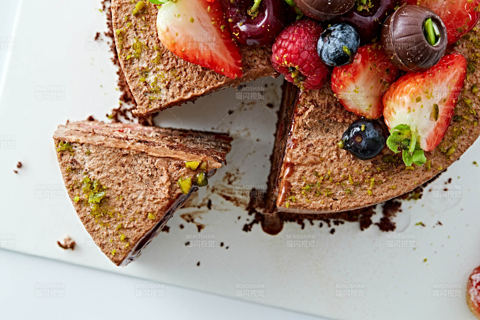 鲜果黑森林巧克力慕斯蛋糕