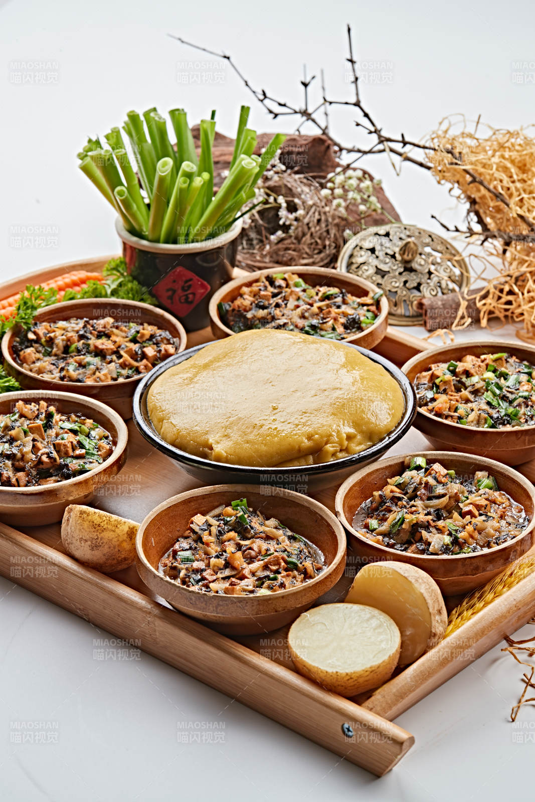 農家熬菜配實心黃面糕