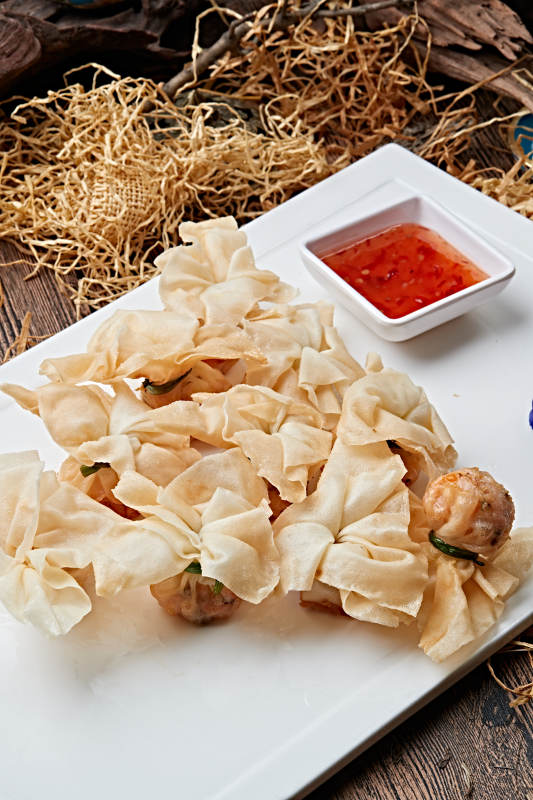 油炸虾肉馅口袋馄饨