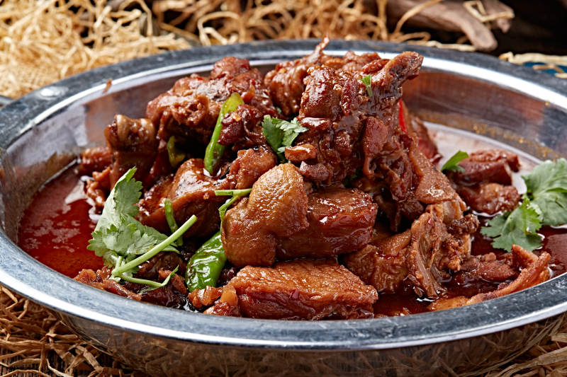 红焖铁锅炖柴鸡块