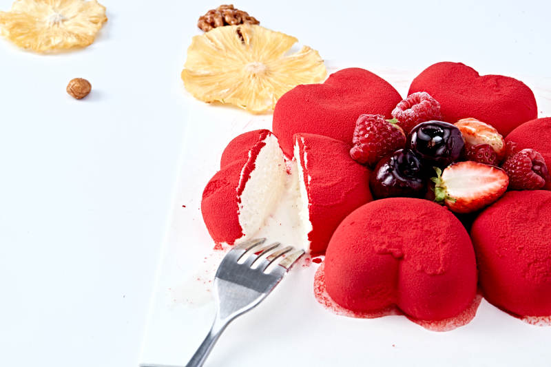 鲜水果抹茶心形奶油慕斯蛋糕