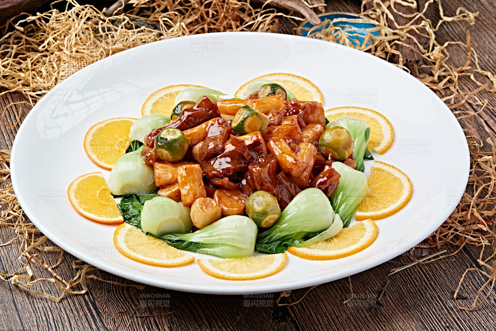 蒜香鐵棍山藥燒蹄筋