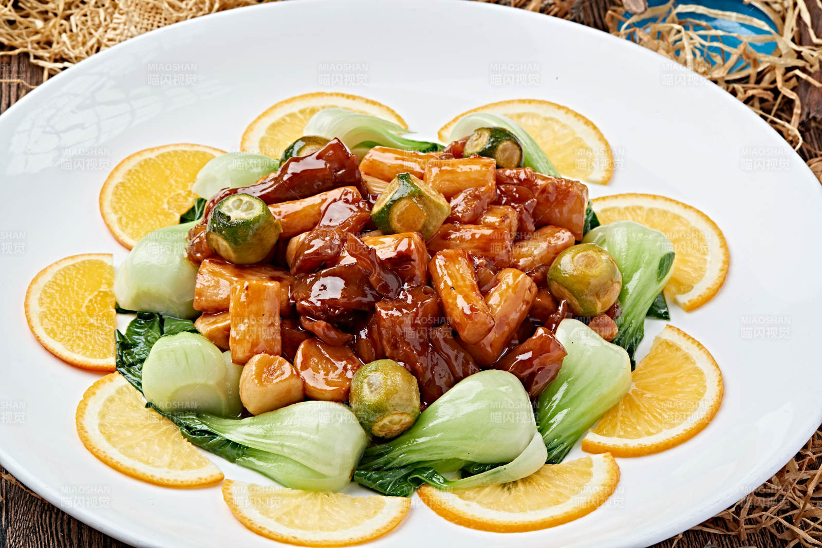 蒜香鐵棍山藥燒蹄筋