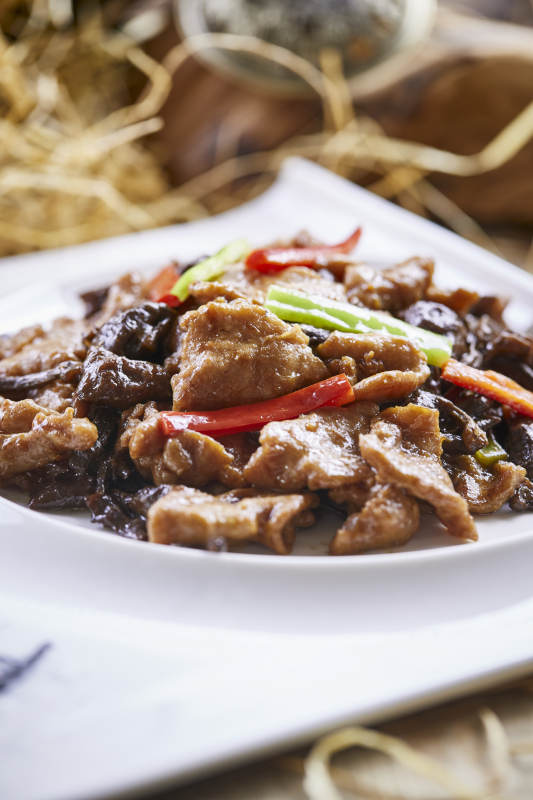 山珍菌小炒黄牛肉