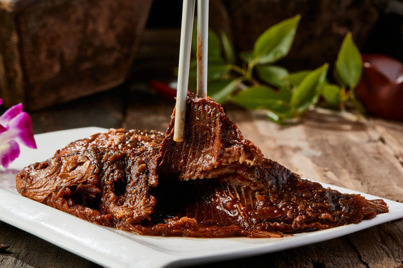 全鱼宴香酥炖鲫鱼