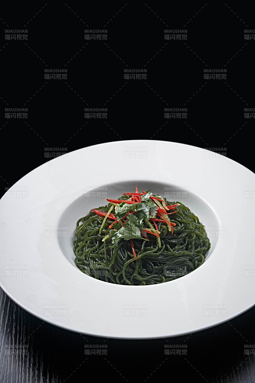 酸辣蕨根粉海帶面