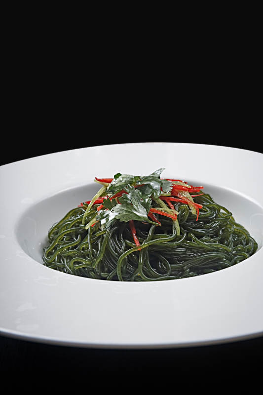 酸辣蕨根粉海帶面