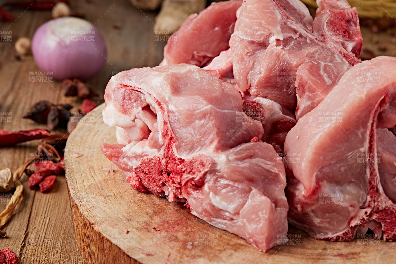 檢疫合格的屠宰生鮮豬肉