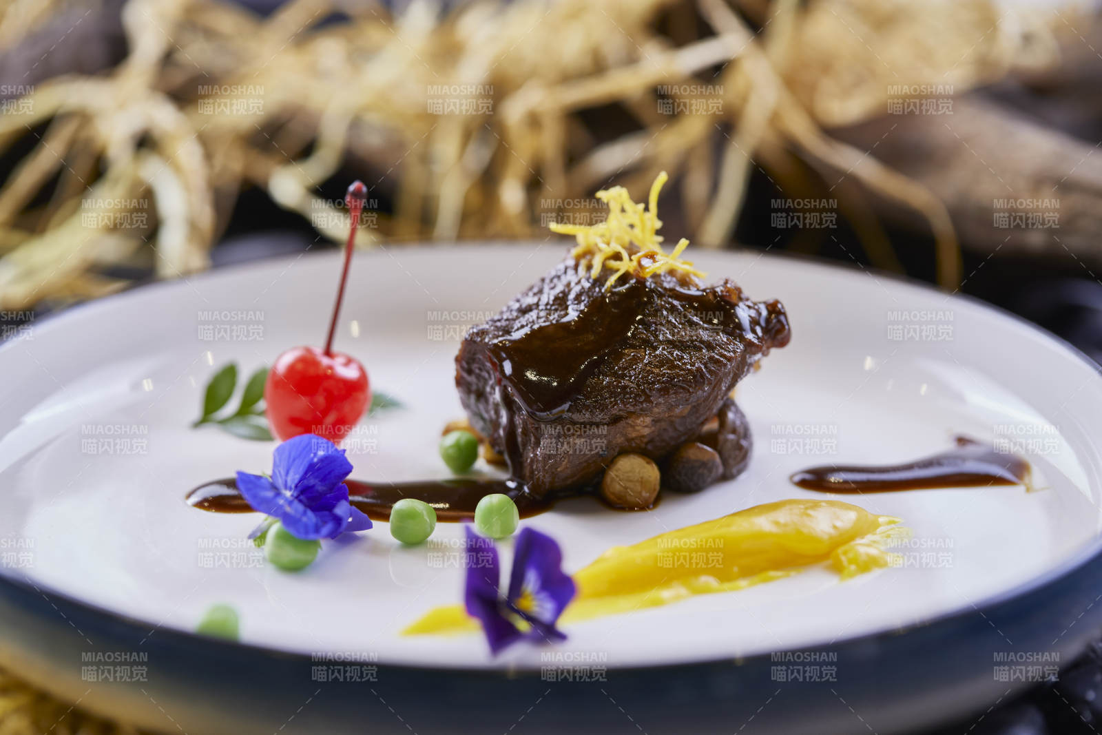 黑胡椒醬安格斯牛眼肉配南瓜慕斯