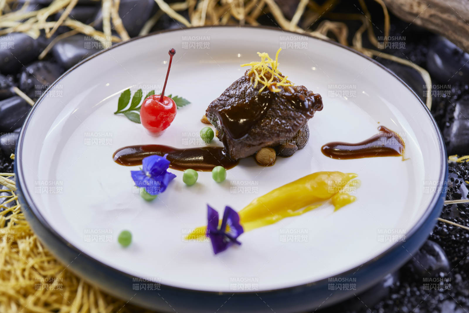 黑胡椒醬安格斯牛眼肉配南瓜慕斯