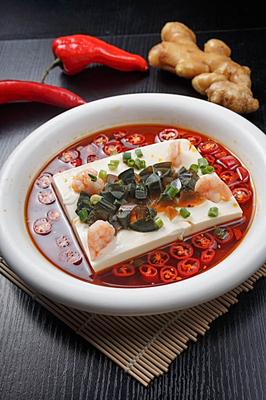 红油双鲜皮蛋虾仁拌豆腐