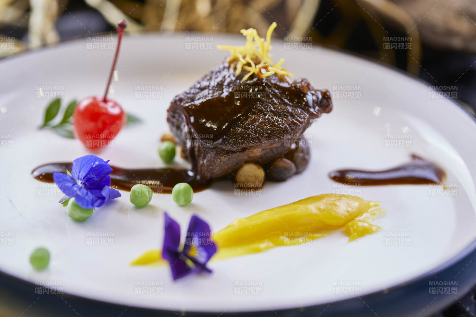 黑胡椒醬安格斯牛眼肉配南瓜慕斯