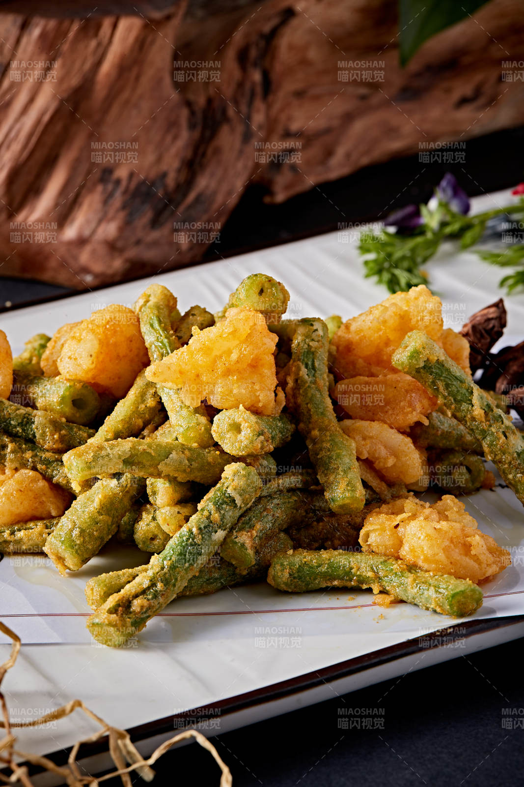 咸蛋黄焗虾仁四季豆