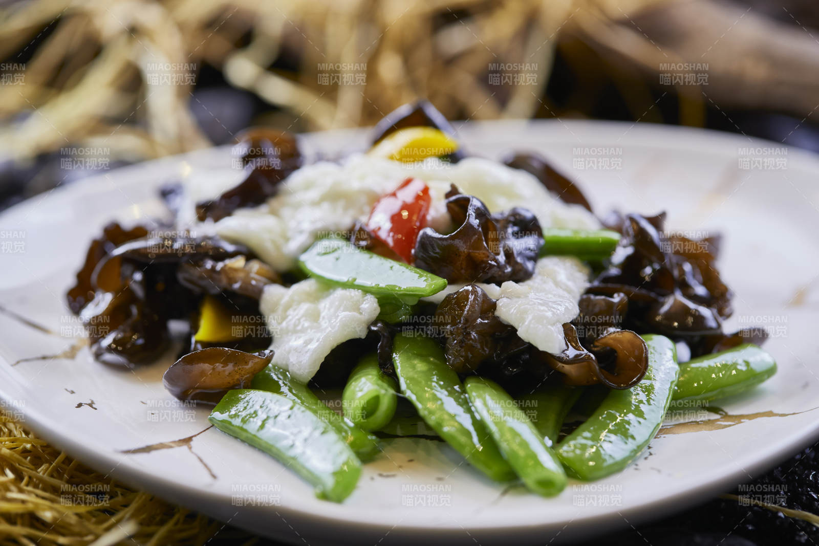 木耳蛋白小炒蜜豆-摄影图