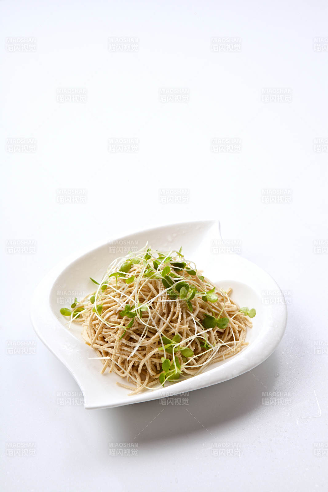 香椿苗干豆腐丝