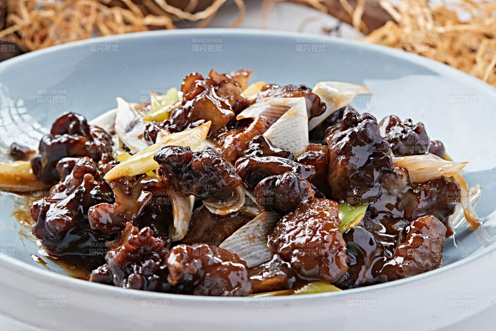 葱爆猪小排灵芝菌