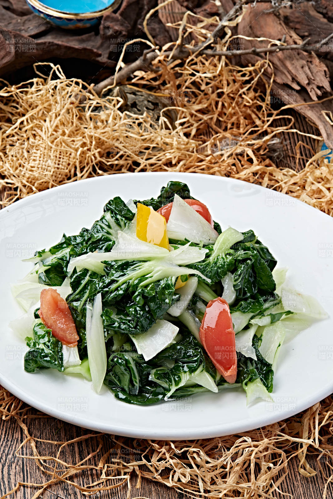 彩椒熗炒奶白菜