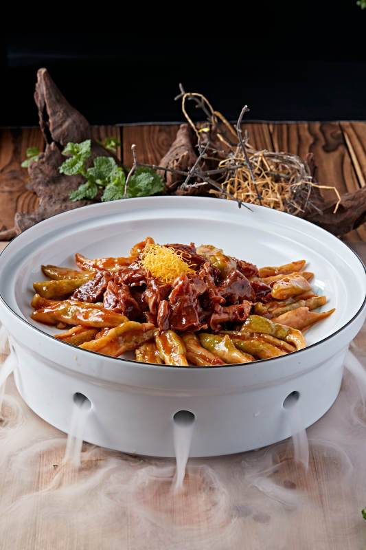 家常醬燉牛筋頭巴腦