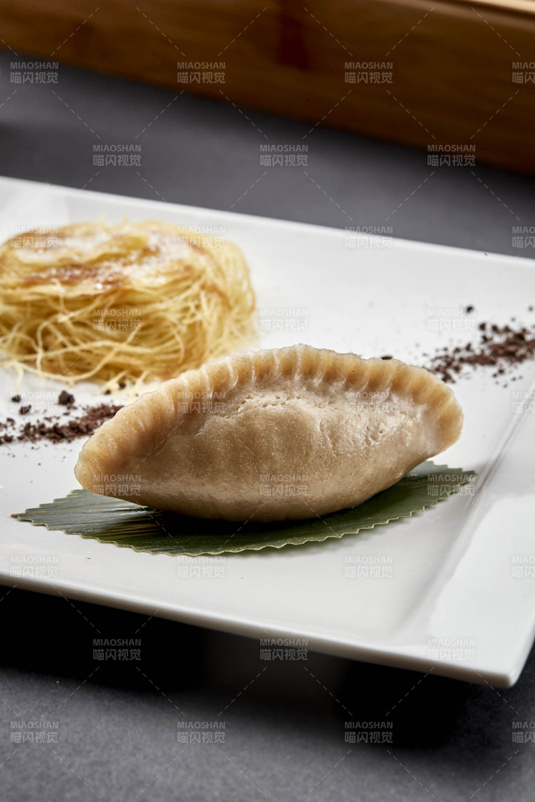 张家口美食莜面蒸饺配一窝丝烧饼