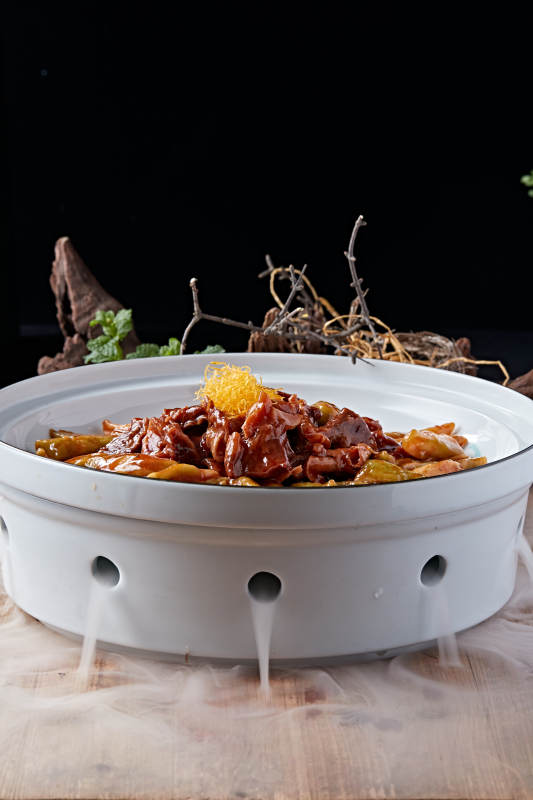 家常醬燉牛筋頭巴腦