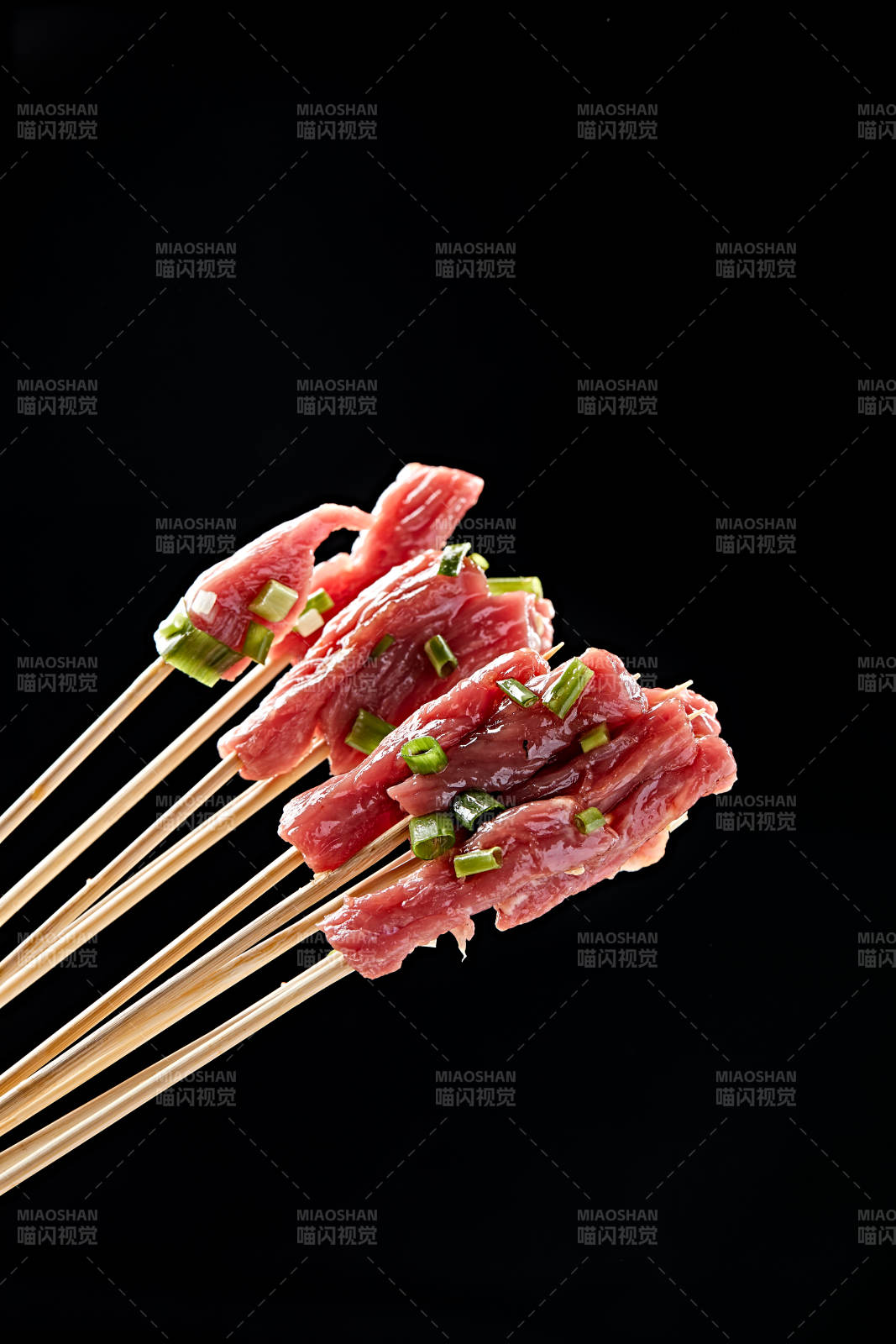 香辣生淹牛肉刺身小串