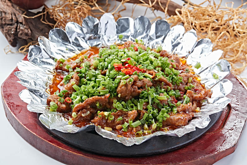 锡纸铁板葱香牛肉