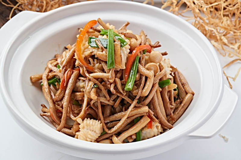 砂鍋魷魚山珍雜菌煲