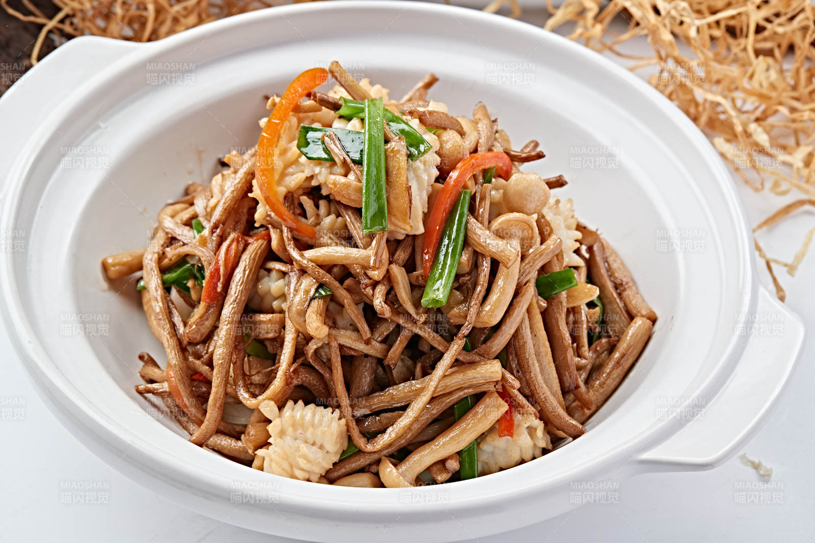 砂鍋魷魚山珍雜菌煲