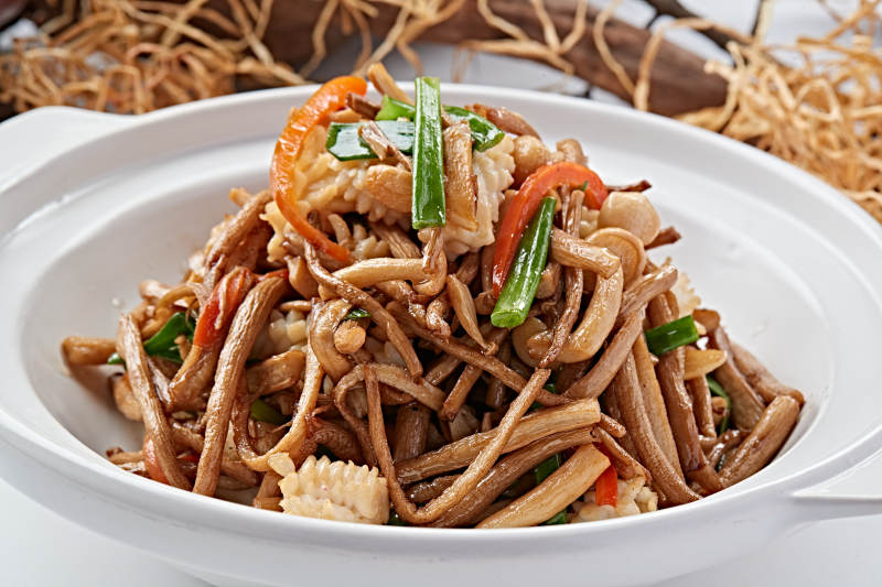 砂鍋魷魚山珍雜菌煲