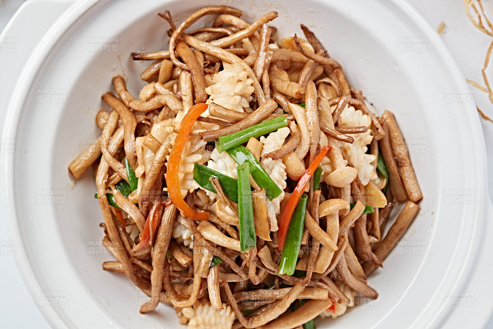 砂鍋魷魚山珍雜菌煲