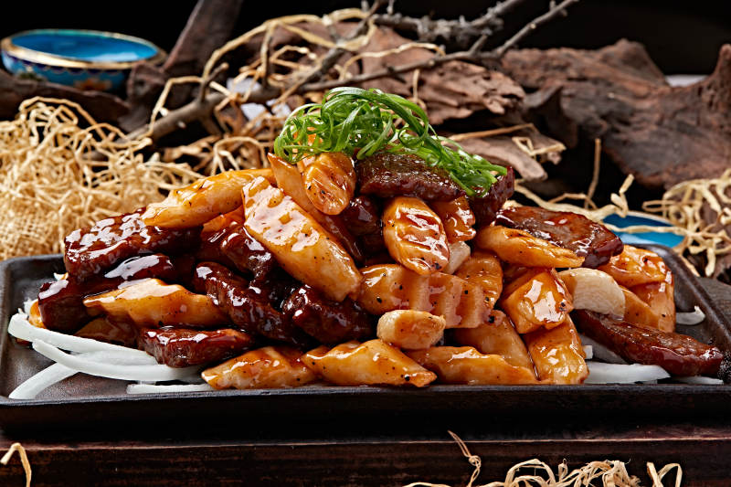 鐵板黑椒薯香牛柳