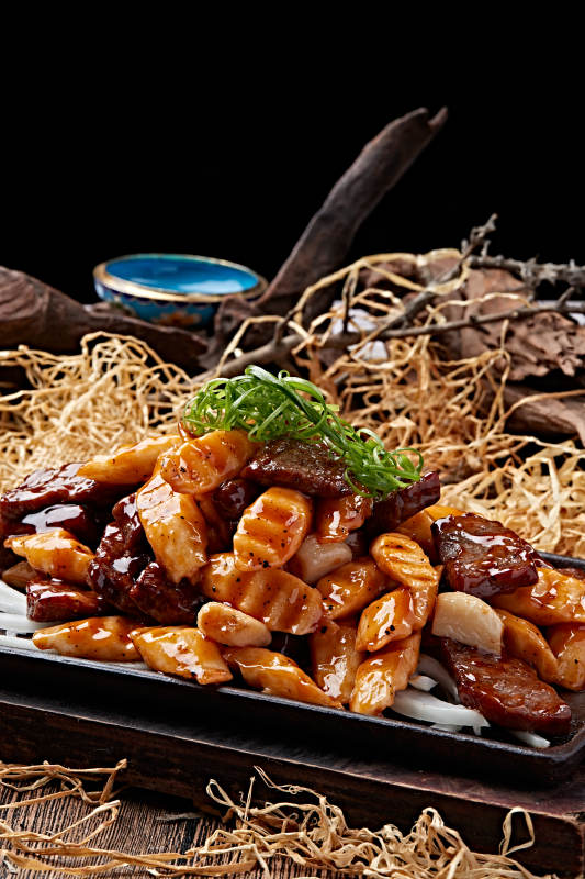 鐵板黑椒薯香牛柳