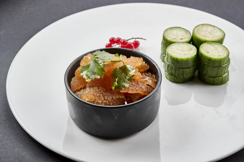 美味涼菜清乳瓜配老醋蜇皮