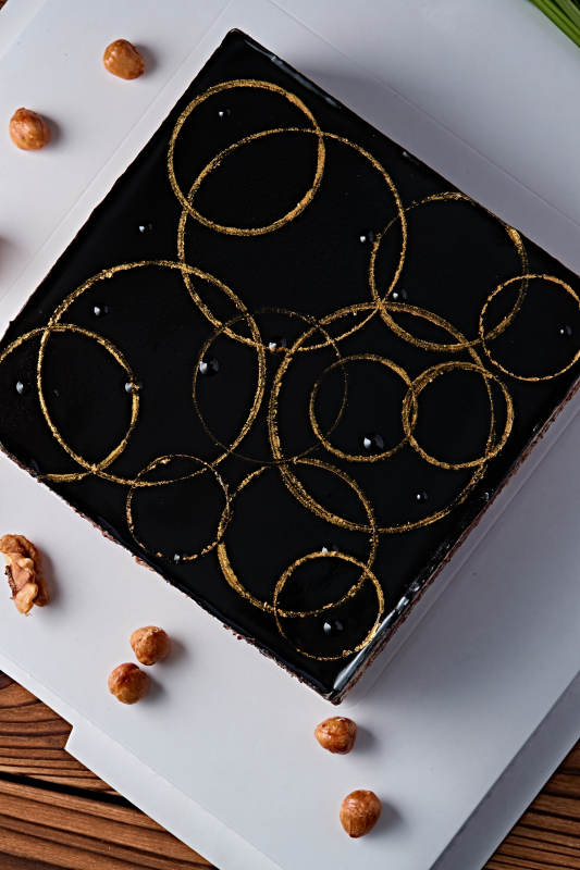 比利黑巧克力鮮奶慕斯杏仁蛋糕