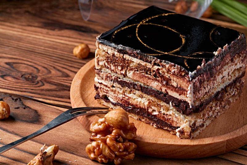 比利黑巧克力鮮奶慕斯杏仁蛋糕