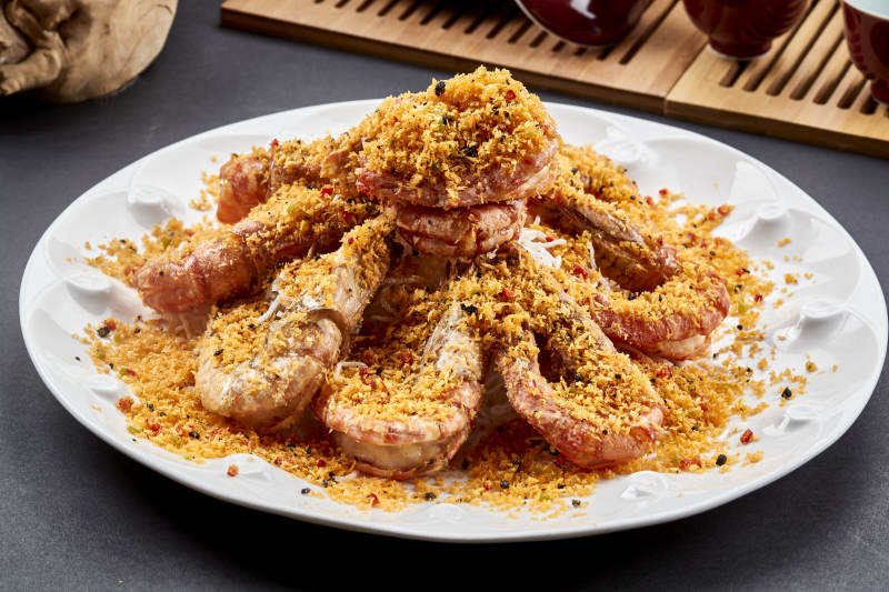 撒粉油炸开背深海大虾