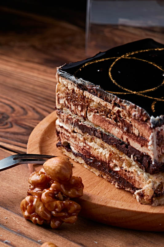 比利黑巧克力鮮奶慕斯杏仁蛋糕