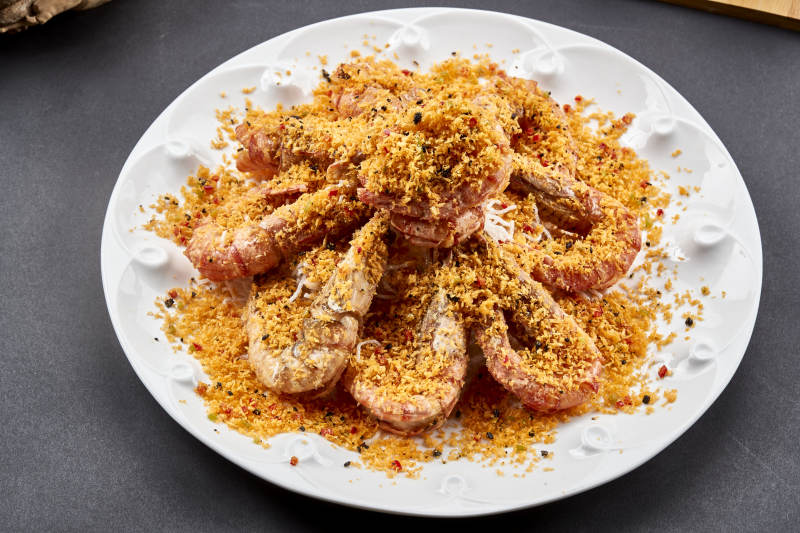 撒粉油炸开背深海大虾