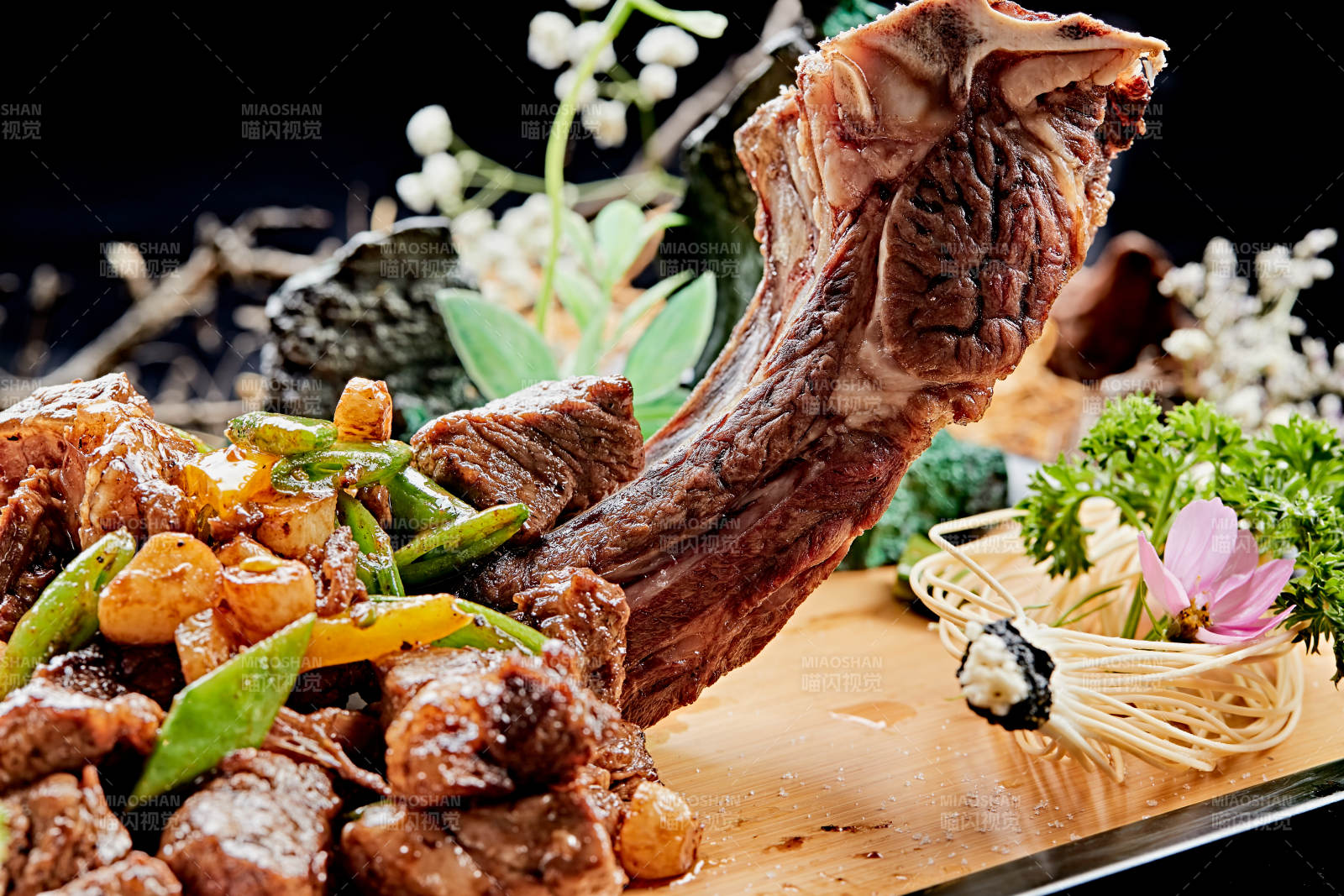 雪橇蒜香豬肋排